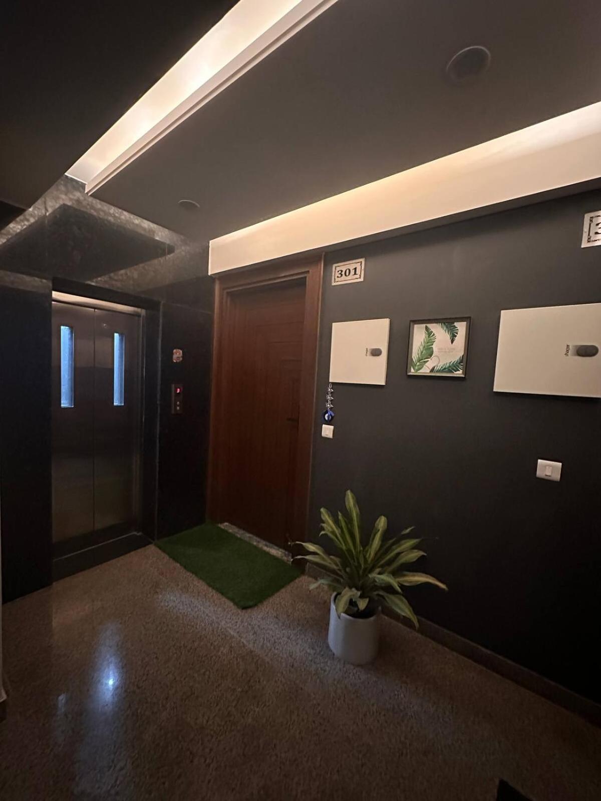 Soqu - South Of Qutub 3bhk Luxury Apartment *