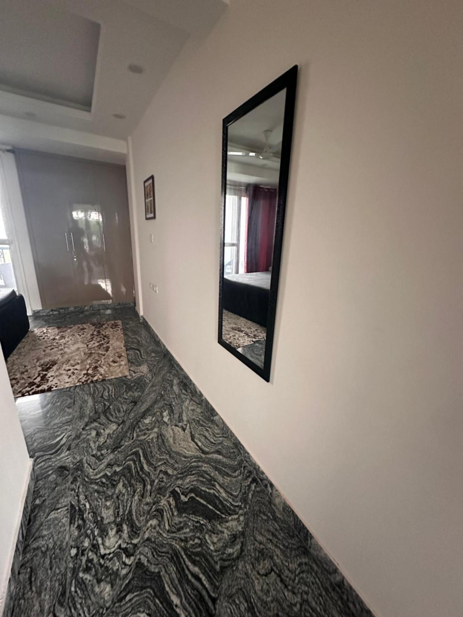 Soqu - South Of Qutub 3bhk Luxury Apartment *